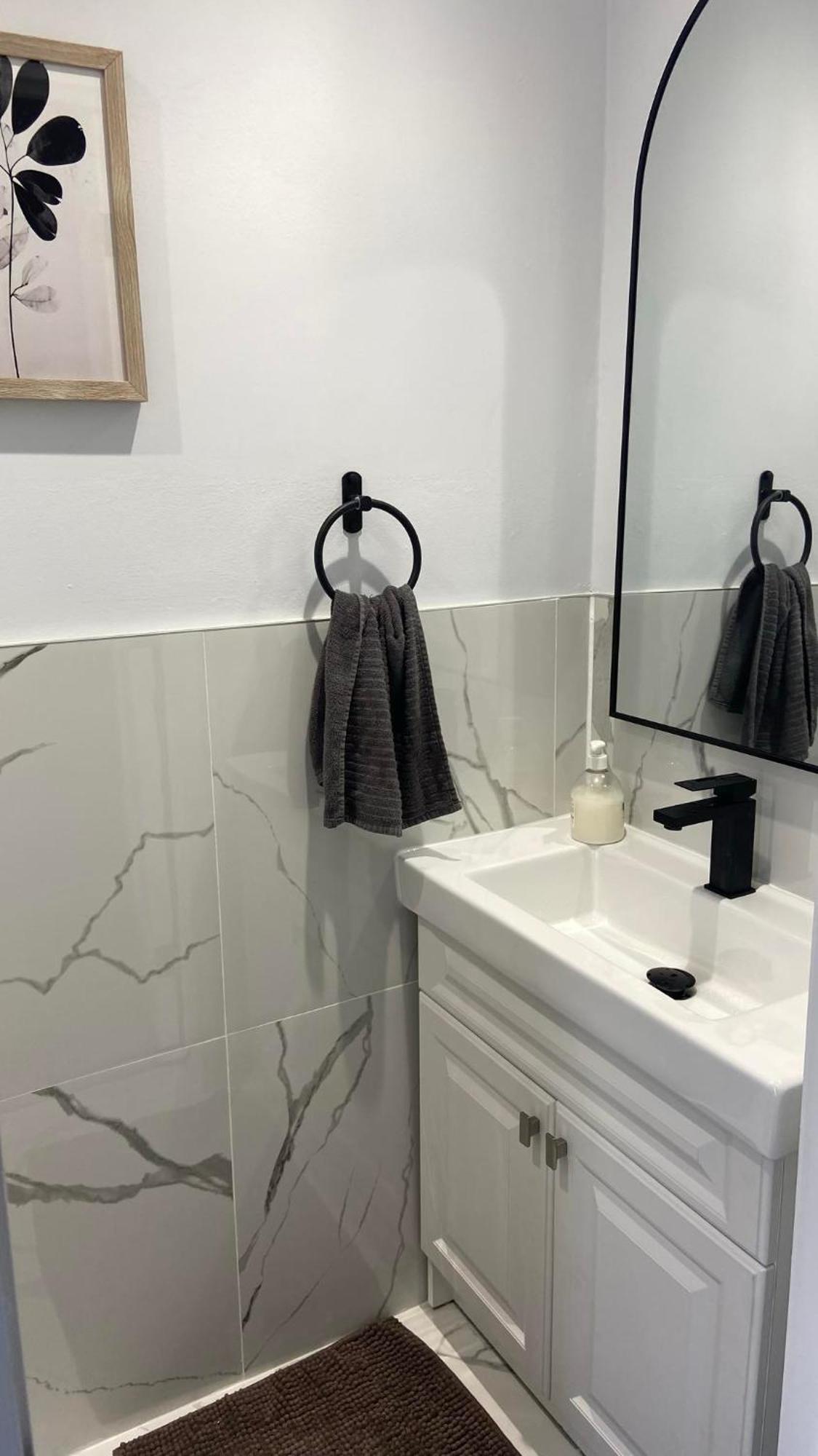 Spectacular 3 Bedroom 2 Wr House - Close To Airport 多伦多 外观 照片
