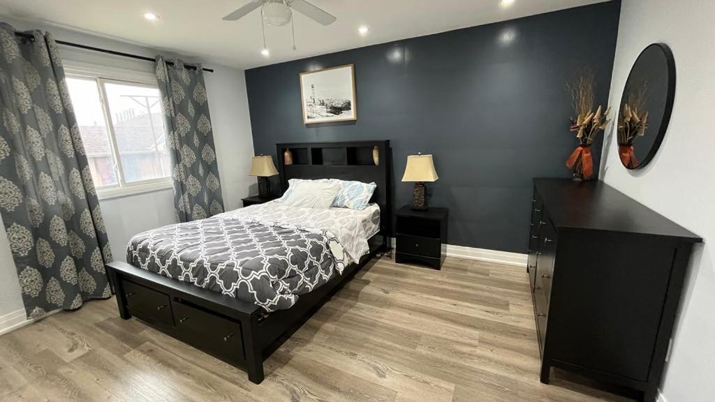 Spectacular 3 Bedroom 2 Wr House - Close To Airport 多伦多 外观 照片